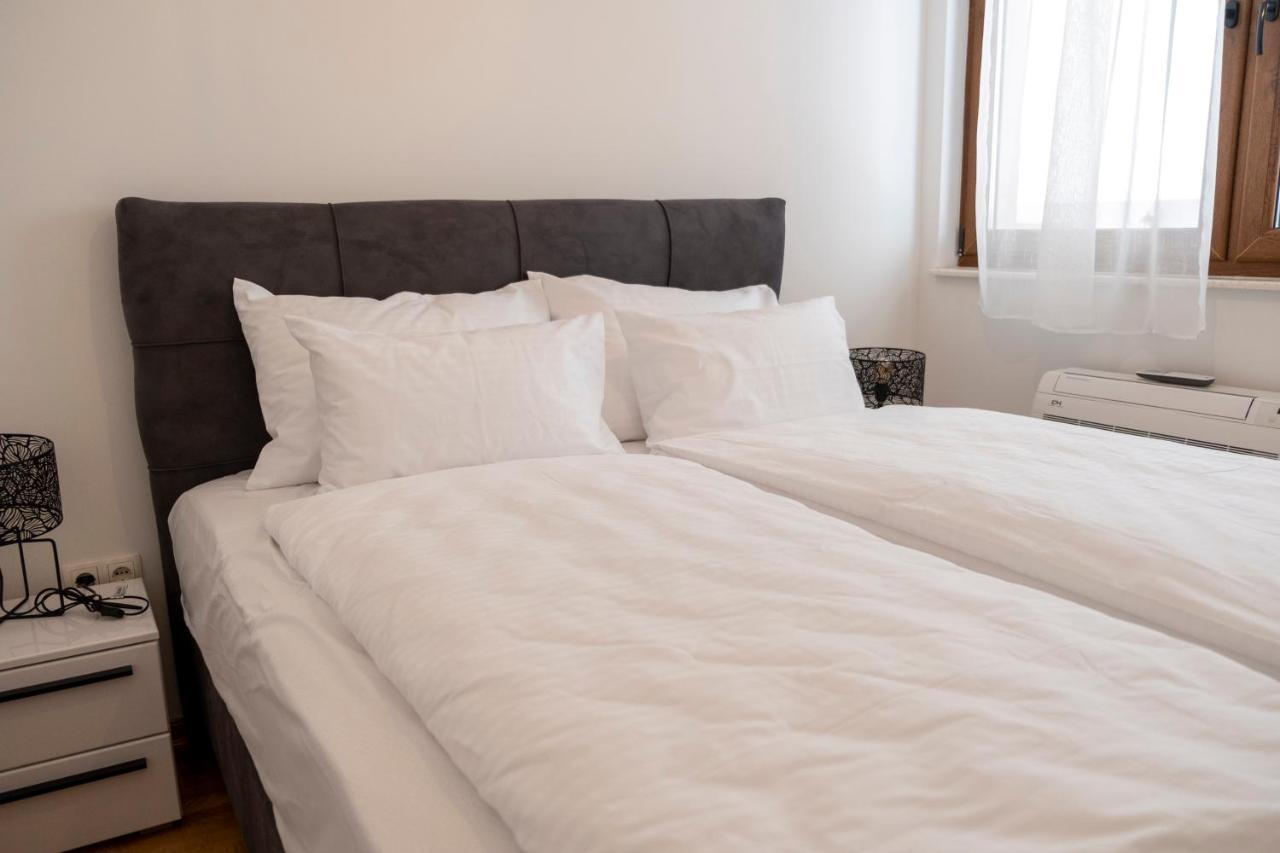 Apartment Elite Residence Mostar Esterno foto