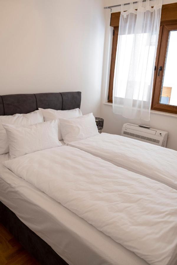 Apartment Elite Residence Mostar Esterno foto